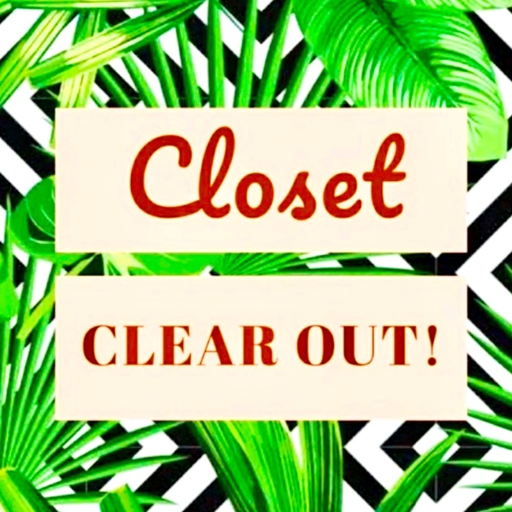 Clearing out my closet ! Lowered all prices 🤩